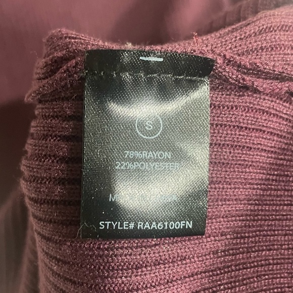 Fashion Nova Burgundy Never Out Of Style Ribbed Sweater Sz Small - Picture 3 of 4